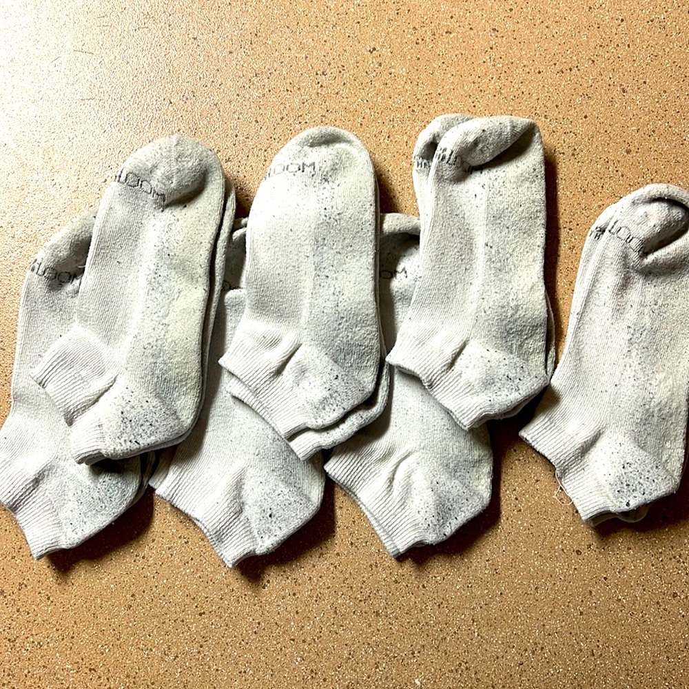 7 pairs - Fruit of the Loom socks